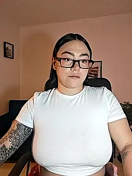 helena smith online show from September 2025 05:31:01 AM