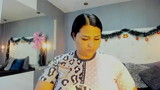 Clarigil online show from December 2025 10:06:02 PM