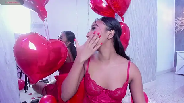 Snapshot of GabrielaLugo chatting on February 2025 03:05:01 PM GabrielaLugo online show from February 2025 03:05:01 PM