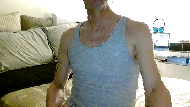 ImYourXtoy online show from May 2026 08:58:01 PM