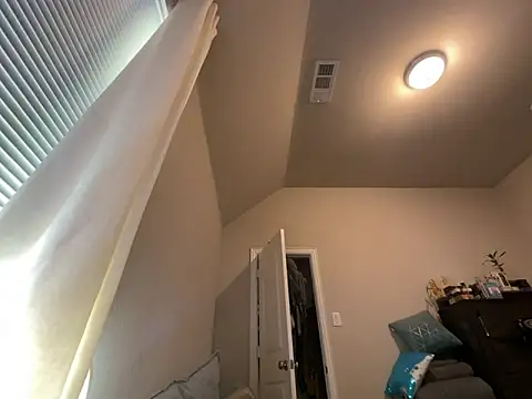 wynterheat online show from December 2025 10:28:02 PM