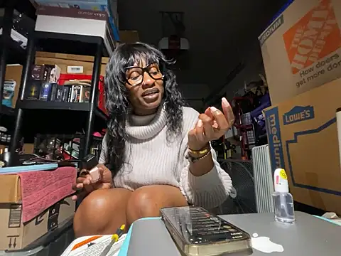 Snapshot of wynterheat chatting on May 2026 12:09:02 PM wynterheat online show from May 2026 12:09:02 PM