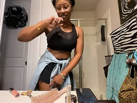 Snapshot of wynterheat chatting on July 2026 11:51:01 PM wynterheat online show from July 2026 11:51:01 PM