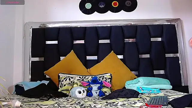 Snapshot of RyanRizzo chatting on January 2025 06:10:02 PM RyanRizzo online show from January 2025 06:10:02 PM