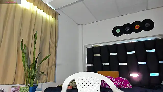 Snapshot of RyanRizzo chatting on March 2025 01:08:01 PM RyanRizzo online show from March 2025 01:08:01 PM