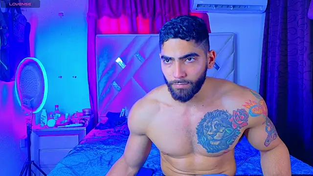 Snapshot of Rich_boy01 chatting on May 2026 04:04:02 PM Rich boy01 online show from May 2026 04:04:02 PM
