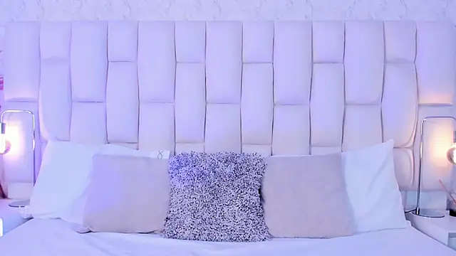 GaiaBaker online show from September 2025 04:39:02 PM