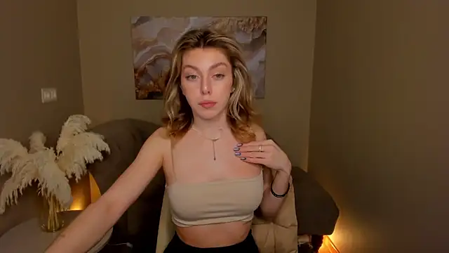 MollyMeltorr online show from October 2025 04:43:01 AM