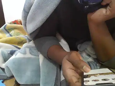 Snapshot of Average_Indian chatting on January 2025 04:28:02 PM Average Indian online show from January 2025 04:28:02 PM