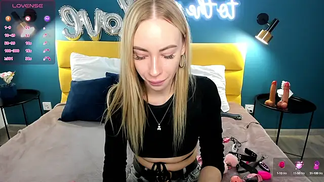 Snapshot of Diana_Garrett chatting on March 2025 01:25:02 AM Diana Garrett online show from March 2025 01:25:02 AM