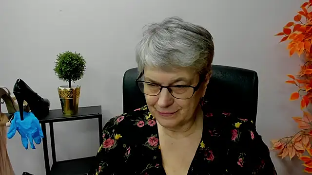 IrisDream online show from January 2025 10:47:01 AM