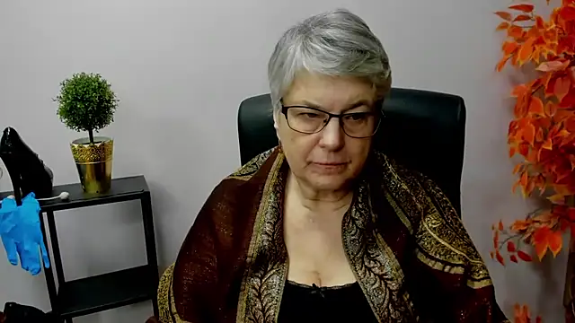 IrisDream online show from January 2025 11:04:02 AM