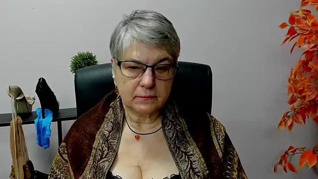 IrisDream online show from January 2025 07:22:01 AM