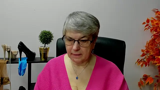 IrisDream online show from January 2025 07:19:02 AM