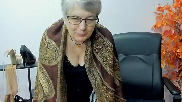 IrisDream online show from February 2025 01:41:01 PM