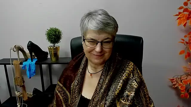 IrisDream online show from February 2025 10:47:02 AM