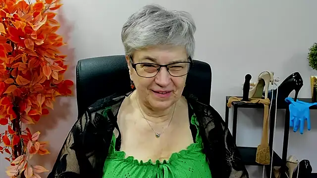 IrisDream online show from November 2025 07:18:02 AM