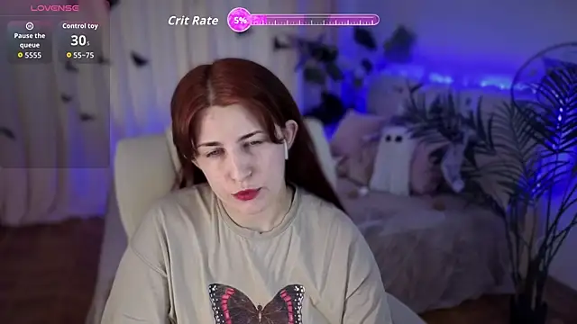 FoxyRayy online show from October 2025 01:23:02 PM