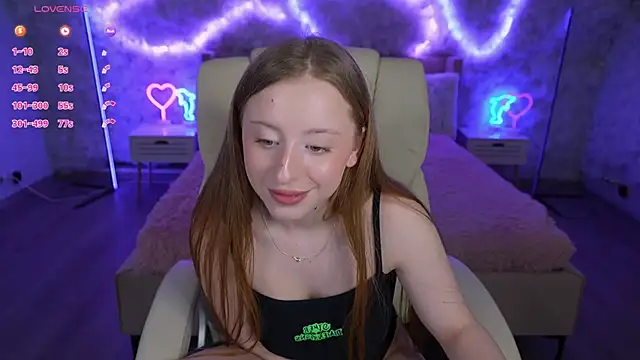 SilverrMoon online show from March 2025 05:39:01 PM