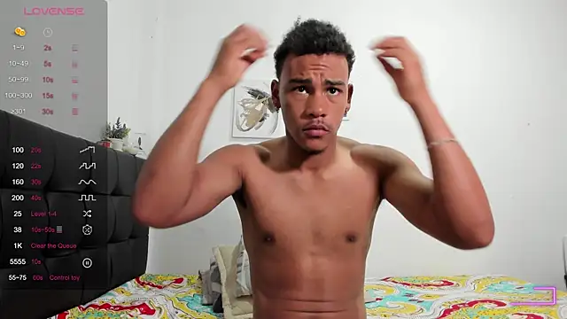 RoddyRich11 online show from November 2025 12:16:02 PM