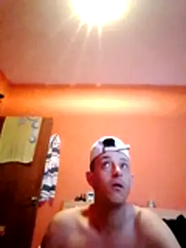 Fabiocapao01 online show from October 2025 09:53:02 PM