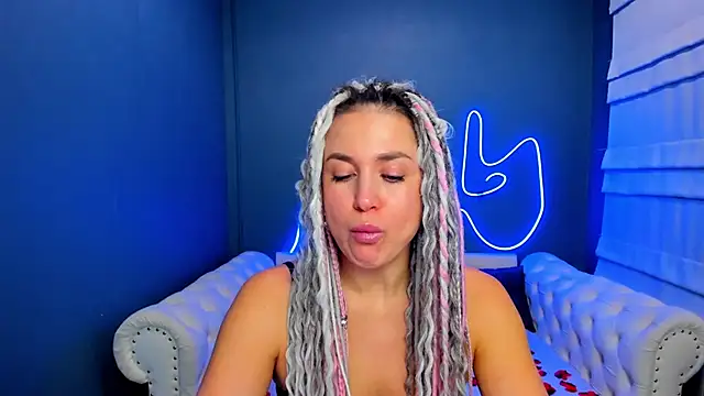 rock n roxy online show from December 2025 01:32:01 AM