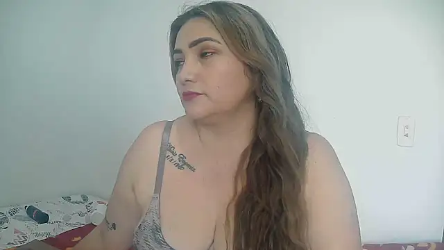 Snapshot of Paula-Harrison chatting on December 2024 01:12:01 PM Paula-Harrison online show from December 2024 01:12:01 PM