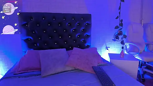 ZoeHarris online show from February 2026 12:20:01 PM