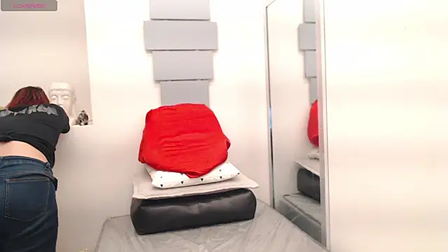 Snapshot of eva_twiss chatting on November 2025 12:38:01 PM eva twiss online show from November 2025 12:38:01 PM