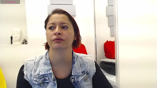 Snapshot of eva_twiss chatting on November 2025 12:04:01 PM eva twiss online show from November 2025 12:04:01 PM