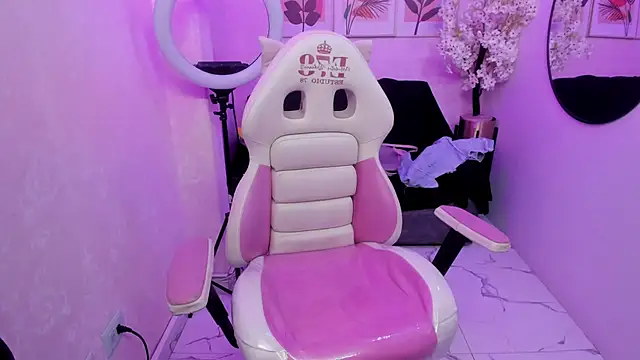 Zafiro t18 online show from December 2024 06:12:01 PM