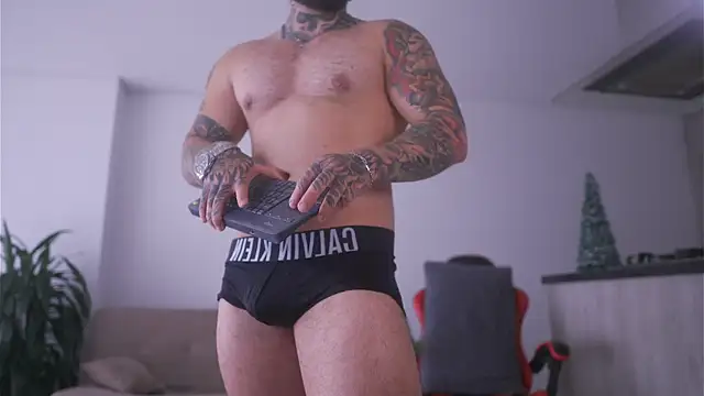 LeoSalvatore  online show from March 2026 08:25:01 PM