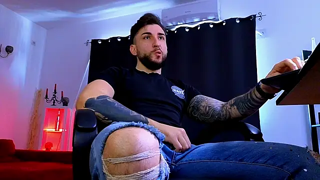 MightyAaron66 online show from February 2026 07:19:01 AM