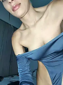 Snapshot of cuteluci_ chatting on December 2024 09:00:02 PM cuteluci online show from December 2024 09:00:02 PM