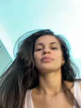Snapshot of cuteluci_ chatting on December 2024 12:38:02 PM cuteluci online show from December 2024 12:38:02 PM