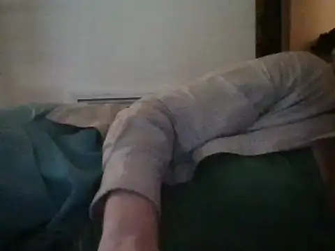 Emilylyn2501 online show from December 2024 02:22:01 PM