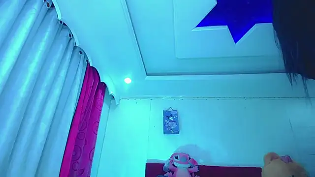 NahomiCamper online show from February 2026 09:11:01 PM