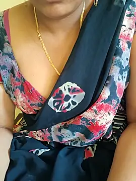 Snapshot of samitasharma chatting on June 2026 07:53:02 AM samitasharma online show from June 2026 07:53:02 AM
