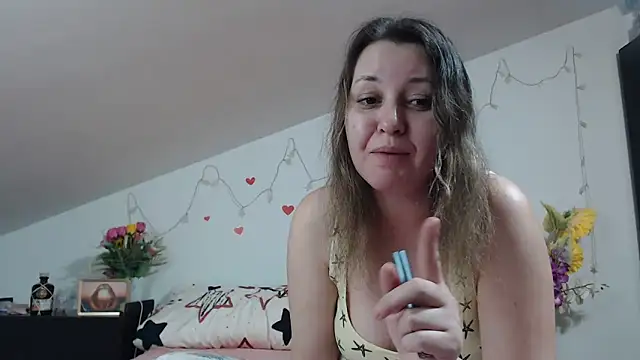 SweetMaddy888 online show from February 2026 06:13:01 PM