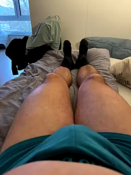 Snapshot of rundum40 chatting on November 2025 08:15:01 AM rundum40 online show from November 2025 08:15:01 AM