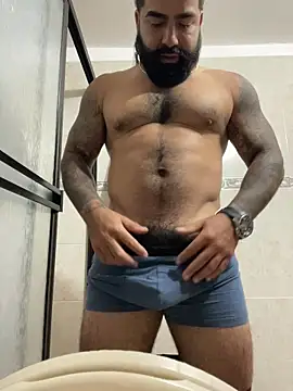 Lyon vach online show from November 2025 05:24:01 PM