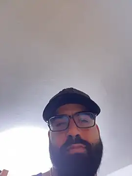 Lyon vach online show from February 2026 08:49:02 PM