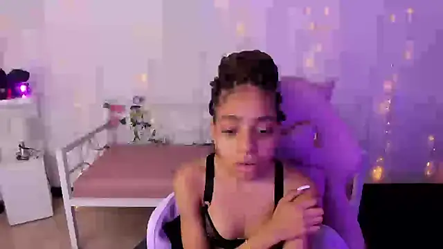 Abigail Wilson  online show from February 2025 08:04:02 PM