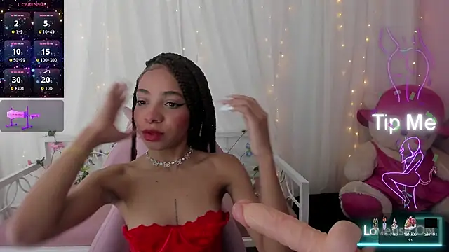 Abigail Wilson  online show from February 2025 01:24:01 PM