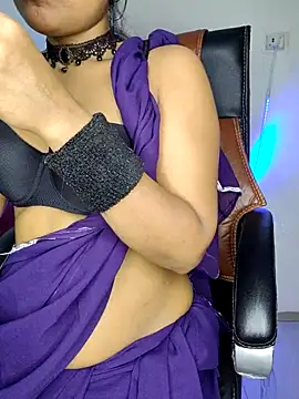 Snapshot of Black-Pearll chatting on February 2025 02:57:01 PM Black-Pearll online show from February 2025 02:57:01 PM