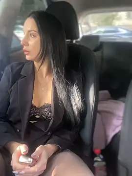 Roxana-Sexy online show from October 2025 03:40:01 AM