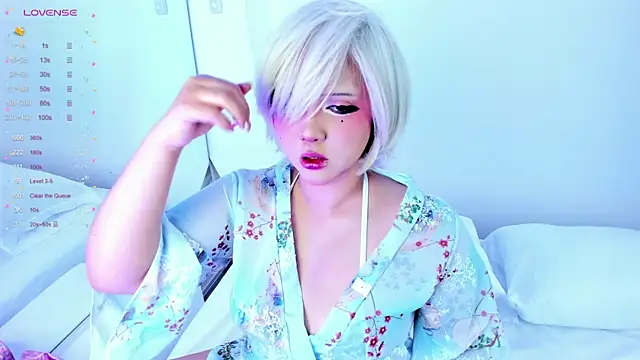 NanaOsaky online show from February 2025 12:34:01 PM