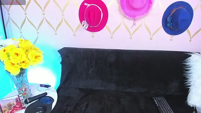 ladylians online show from December 2024 05:43:02 PM