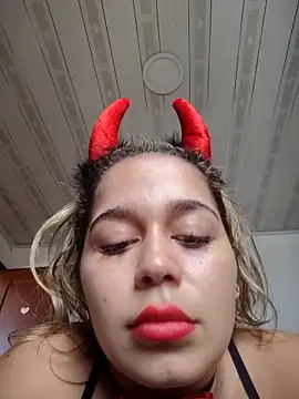 LaurenWelly  online show from November 2025 06:07:01 PM