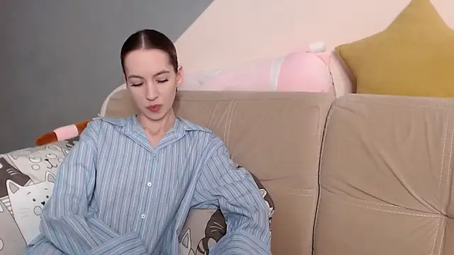 AmbrielHailey online show from April 2026 07:05:02 PM